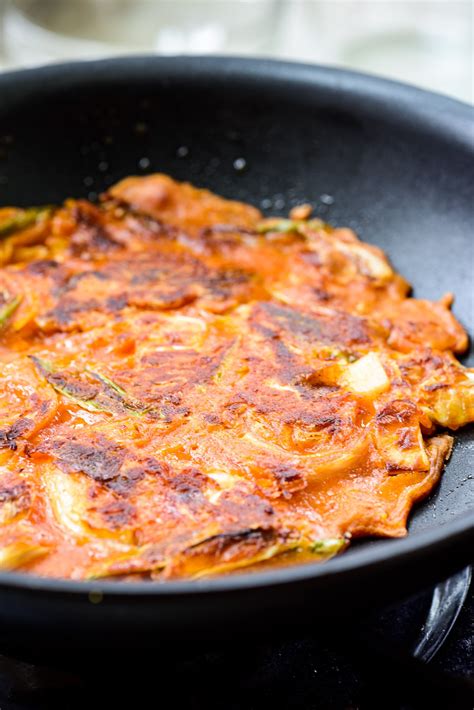 Kimchi Pancake Recipe (Kimchijeon) - Easy | Korean Bapsang