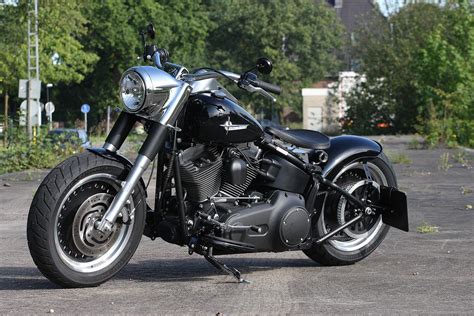 Harley-Davidson TWIN-CAM Custom: LOWRIDER | Harley davidson posters, Harley davidson fatboy ...