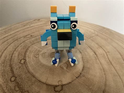 My kid (6) made this (it’s Bluey). : r/lego