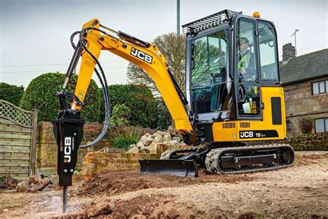 JCB's 16C-1, 18Z-1 and 19C-1 mini excavators bring new designs, lots of ...