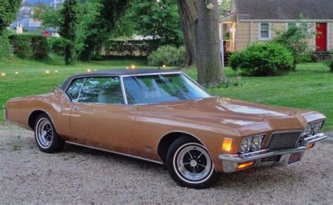 Garaged From New: 1971 Buick Riviera GS | Barn Finds