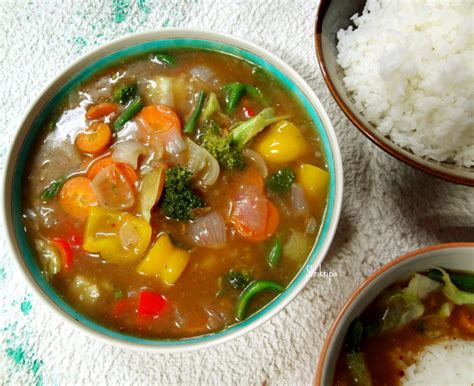 Steamed rice with Hot and sour vegetables: