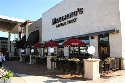 the Annandale Blog: Maggiano's brings Italian classics to Springfield Town Center