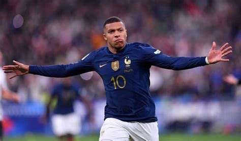 What is Kylian Mbappe's net worth and how much does the PSG star earn ...