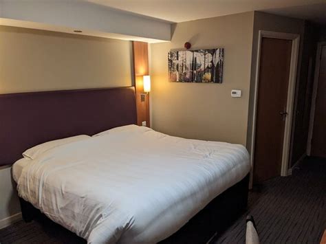 PREMIER INN CAERPHILLY (CORBETTS LANE) HOTEL $58 ($̶7̶8̶) - Updated 2024 Prices & Reviews - Wales