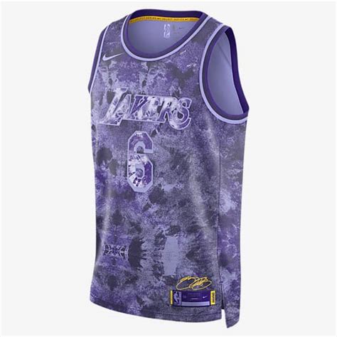 LeBron James NBA. Nike.com