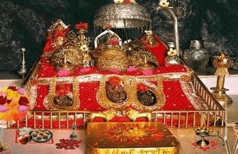 Maa Vaishno Devi Aarti, Vaishno Devi Aarti, Mata Vaishno Devi Aarti