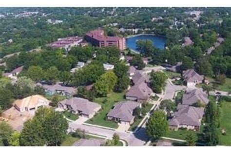 Lakeview Village – Lenexa, KS – SeniorHousingNet.com