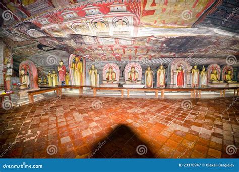 Interior of Royal Rock Temple Editorial Photography - Image of dambulla ...