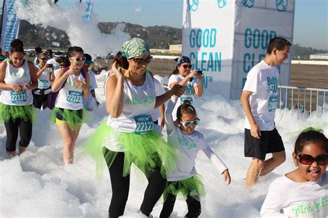 Bubbles Galore at the Bubble Run 5k at Fairplex! | Fairplex Insider