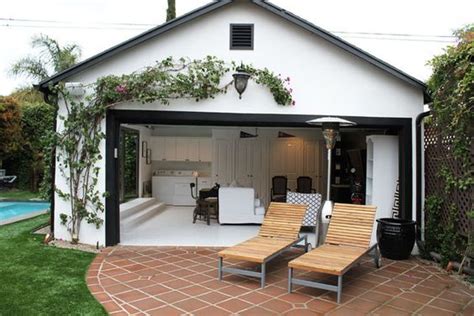 16 Garage Conversion Ideas (PICTURES)