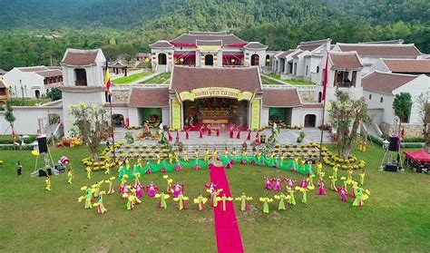 Quang Ninh to open flower festival