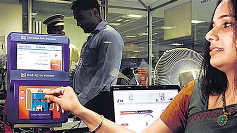 Delhi Metro travellers can pay bus fare, parking charges with smart cards now