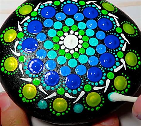 How To Paint A Mandala Stone With Q-tips