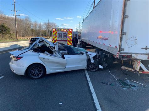 A Tesla on cruise control smashed into a tractor trailer in New Jersey ...