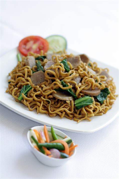 Mie Goreng by krpurwoko on DeviantArt