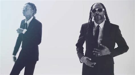 Watch Snoop Dogg And Wiz Khalifa's 'Kush Ups' Video