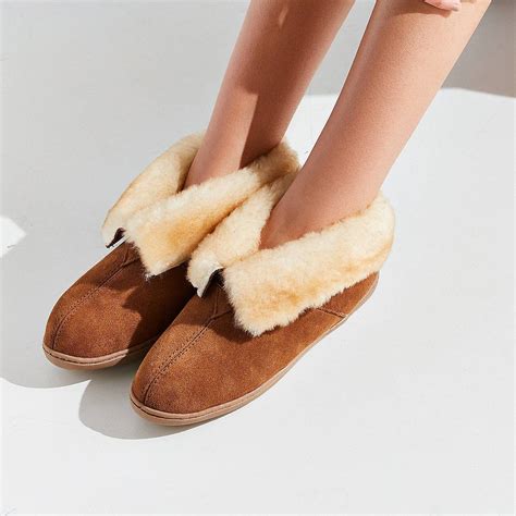 These Are the Slippers That'll Make You Never Want to Leave the House | Best slippers, Slippers ...