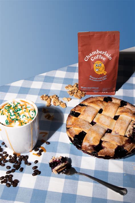 This Chamberlain Coffee product photography has all the all-american vibes - a picnic complete ...