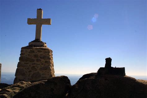 Finisterre, Camino de Santiago, España Cn Tower, Lamp Post, Structures, Building, Landmarks ...