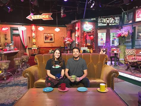 Where was Friends Filmed? Central Perk Cafe From Friends: Warner Bros Studio Tour / Carmen ...