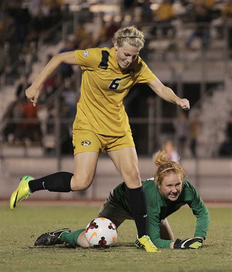 Kaitlyn Clark excels in first dose of SEC soccer | Sports | columbiamissourian.com