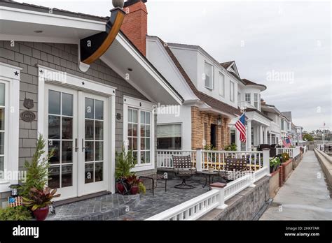 Beachfront Homes on Balboa Island Stock Photo - Alamy