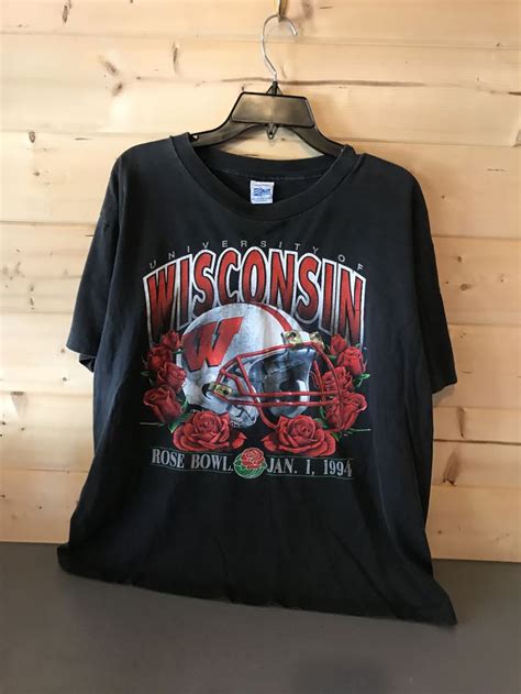 Vintage 1990s Wisconsin Badgers Rose Bowl Salem Tag Over | Etsy | Print ...