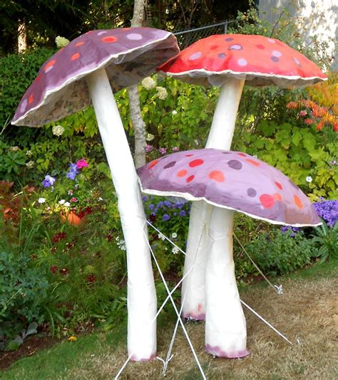 October 2012 | Alice in wonderland garden, Diy garden decor, Garden ...