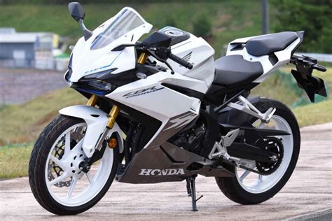 Honda CBR250RR 2023 Putih Versi Jepang, Cek Spesifikasi Lengkapnya ...