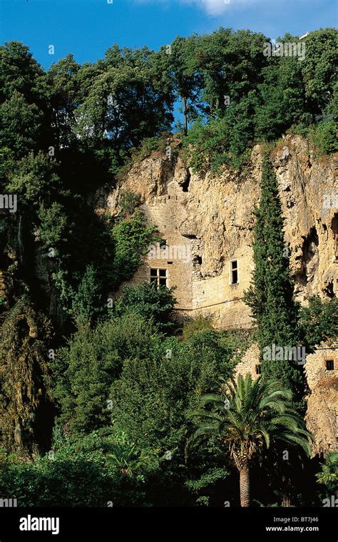 France, Var, Villecroze, Cave dwellings Stock Photo - Alamy