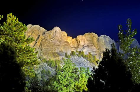 Mount Rushmore Night Lighting Ceremony | Shelly Lighting