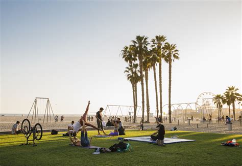 The Original Muscle Beach Santa Monica | Muscle Beach California