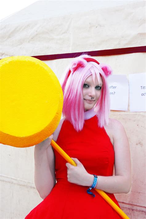 Amy Rose cosplay by N3kosann on DeviantArt