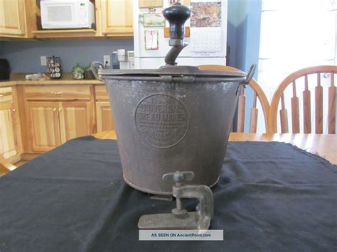 1904 Antique Landers Frary & Clark Universal 4 Bread Maker Dough Mixer Vintage