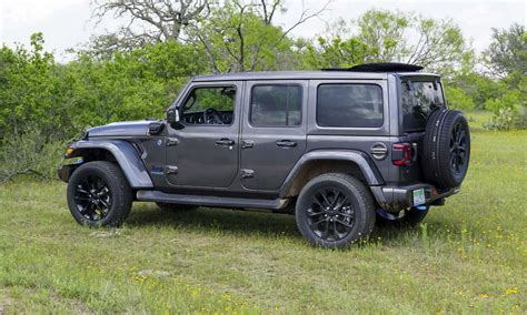 2021 Jeep Wrangler 4xe Plug-in Hybrid: First Drive Review - autoNXT.net