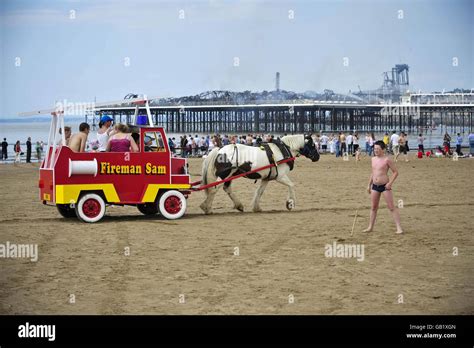 Weston-super-Mare pier fire Stock Photo - Alamy