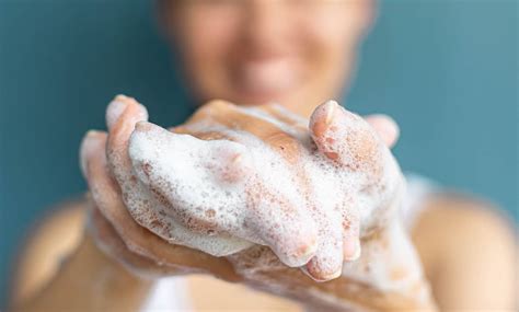 Body Wash vs Shower Gel vs Bar Soap: What is the Difference? - Body ...