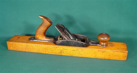 Antique Wood Planes: Identification and Value Guide