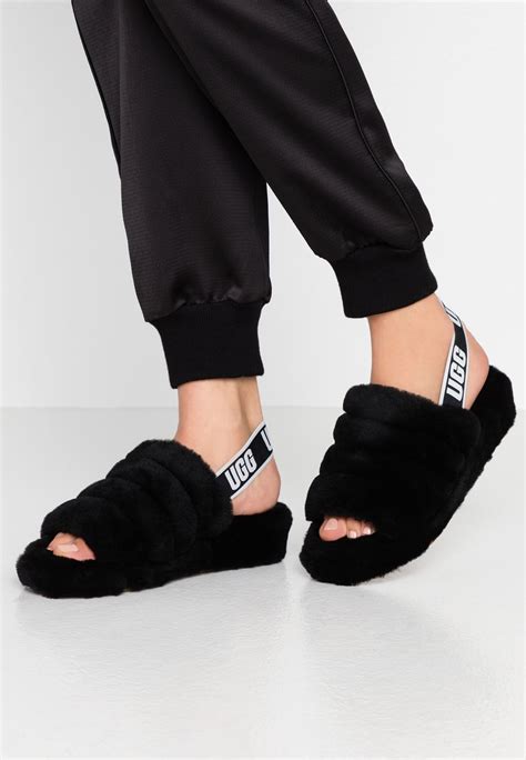 UGG FLUFF YEAH SLIDE - Plateausandalette - black/schwarz - Zalando.at