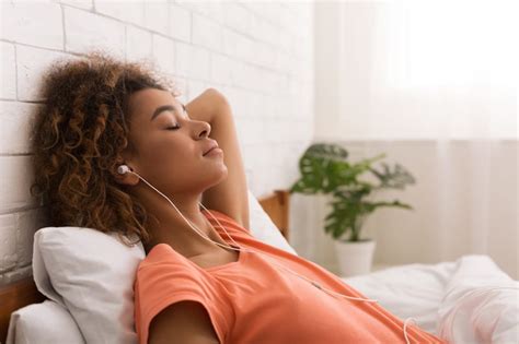 Music and Sleep: Can Music Help You Sleep Better? | Sleep Foundation