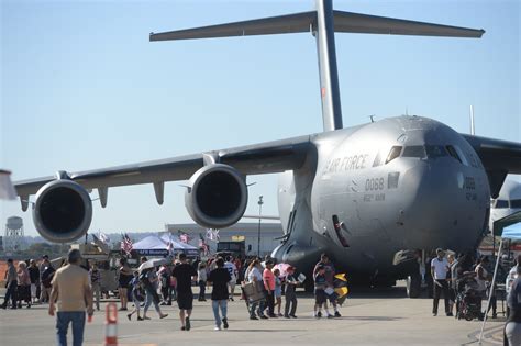 Biggest stories of the decade: Boeing’s C-17 Globemaster plane leaves Long Beach, leaving ...