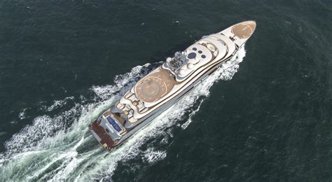 Yacht FLYING FOX, Lurssen | CHARTERWORLD Luxury Superyacht Charters