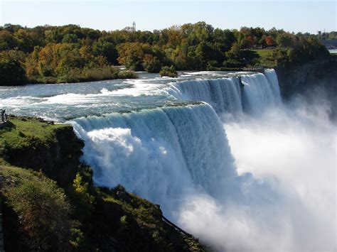 Sandra Scott's Travel Columns: Niagara Falls, New York