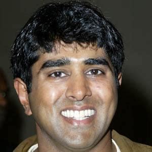 Jay Chandrasekhar - Bio, Family, Trivia | Famous Birthdays