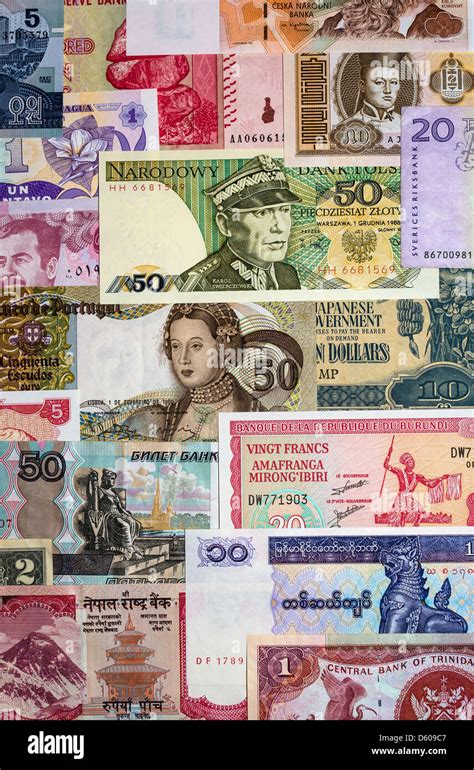 Selection world currency bank notes hi-res stock photography and images ...