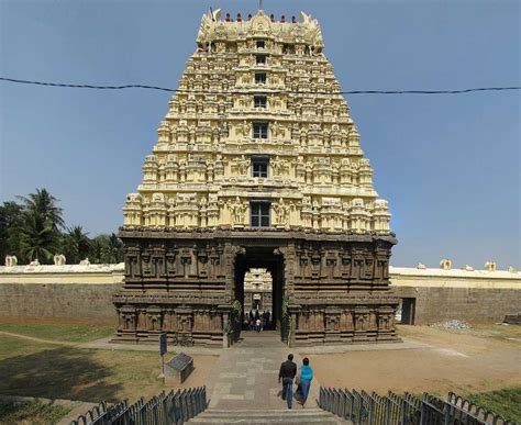 Jalakandeswarar Temple, Vellore | Timings, History | Holidify