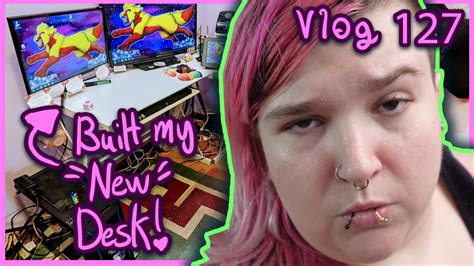 New Desk setup! | #Vlog 127 | #furry #artist #lifestyle - YouTube