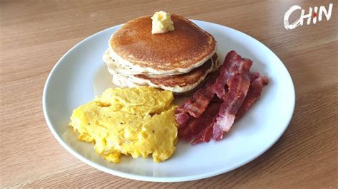 EASY!!! American Style Short Stack Pancakes crispy bacon and scrambled eggs recipe. Hello and ...