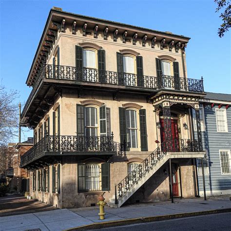 Historic house / Savannah, Georgia | Savannah chat, Savannah georgia homes, Historic homes